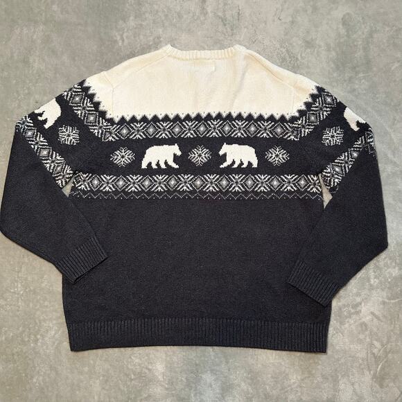 Old Navy Sweater Men Size L White Gray Fair Isle Polar Bear Snowflake Cabin Cozy - Picture 3 of 10